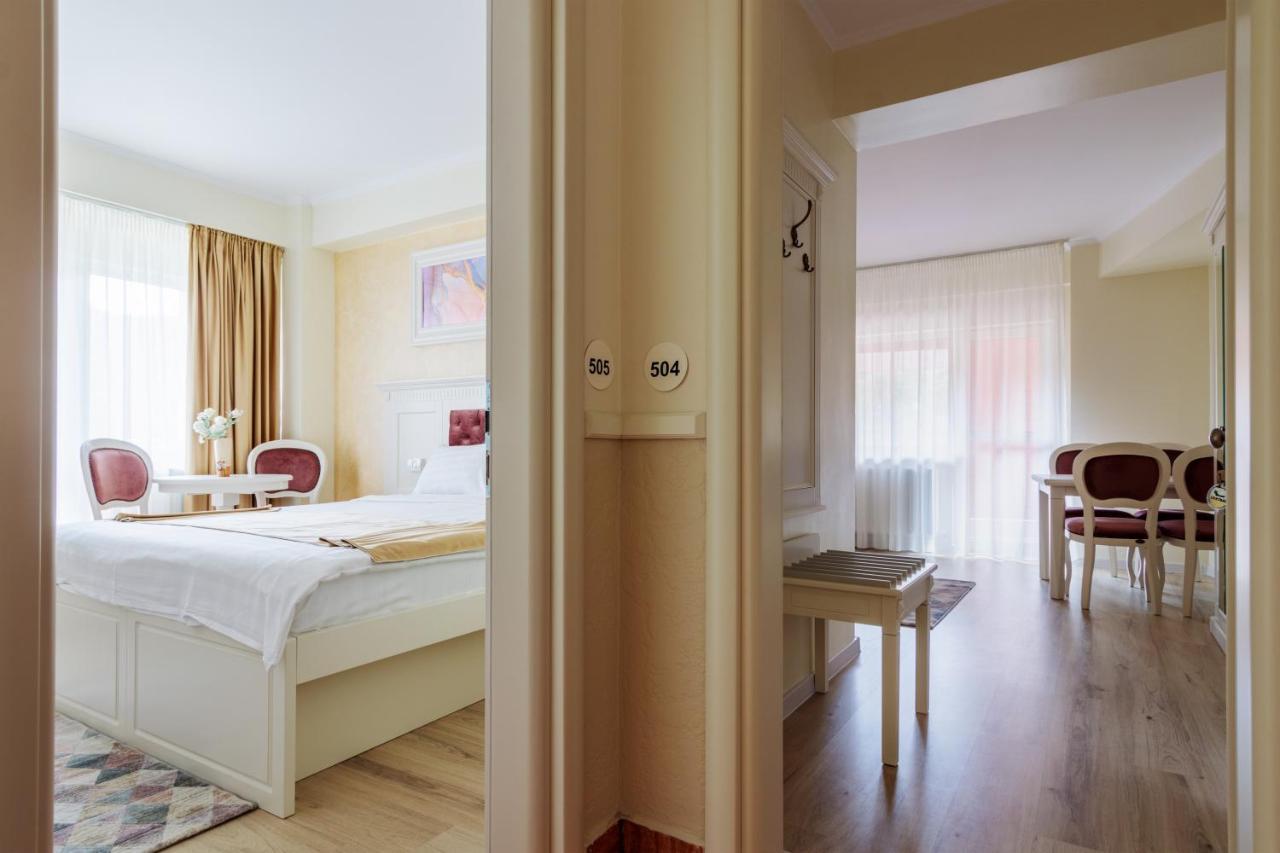 Hotel Central - Băile Olăneşti Dış mekan fotoğraf