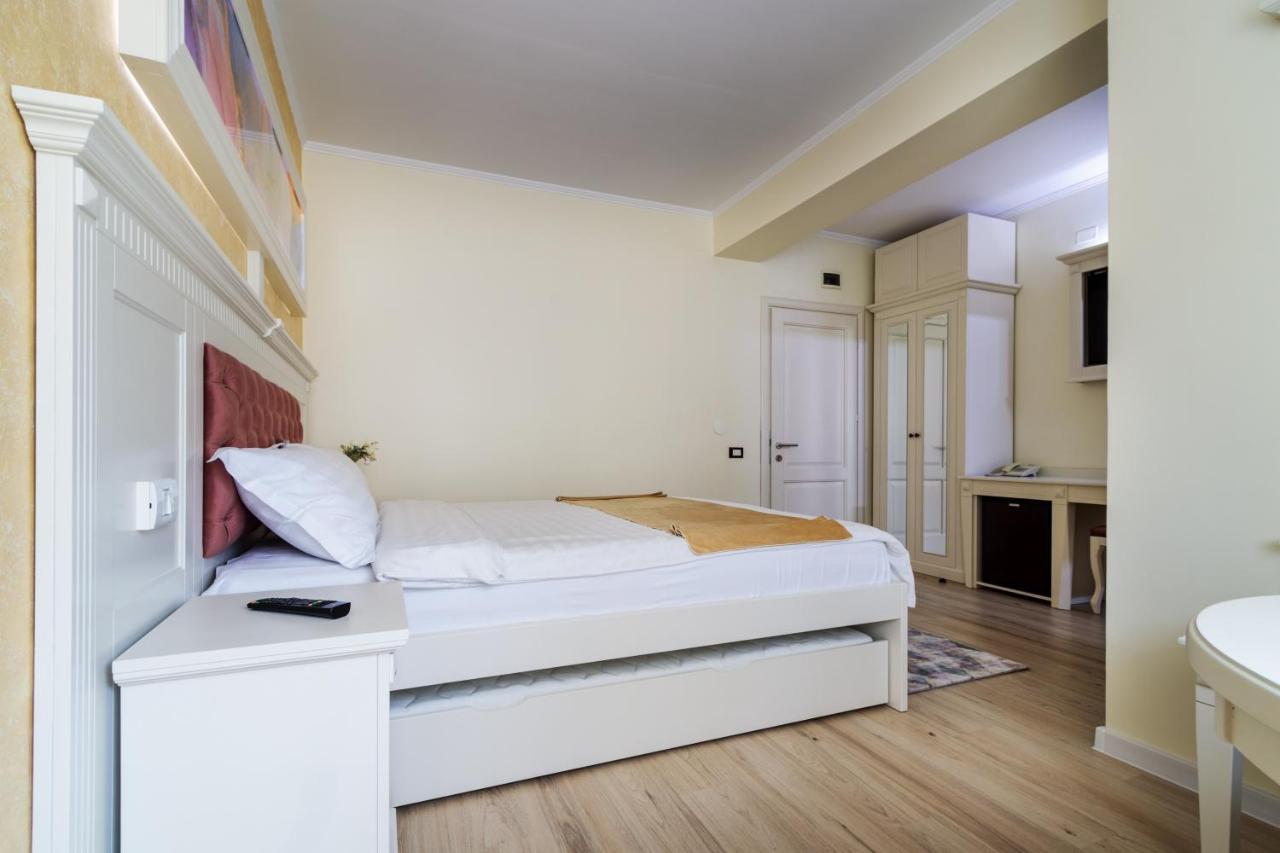 Hotel Central - Băile Olăneşti Dış mekan fotoğraf
