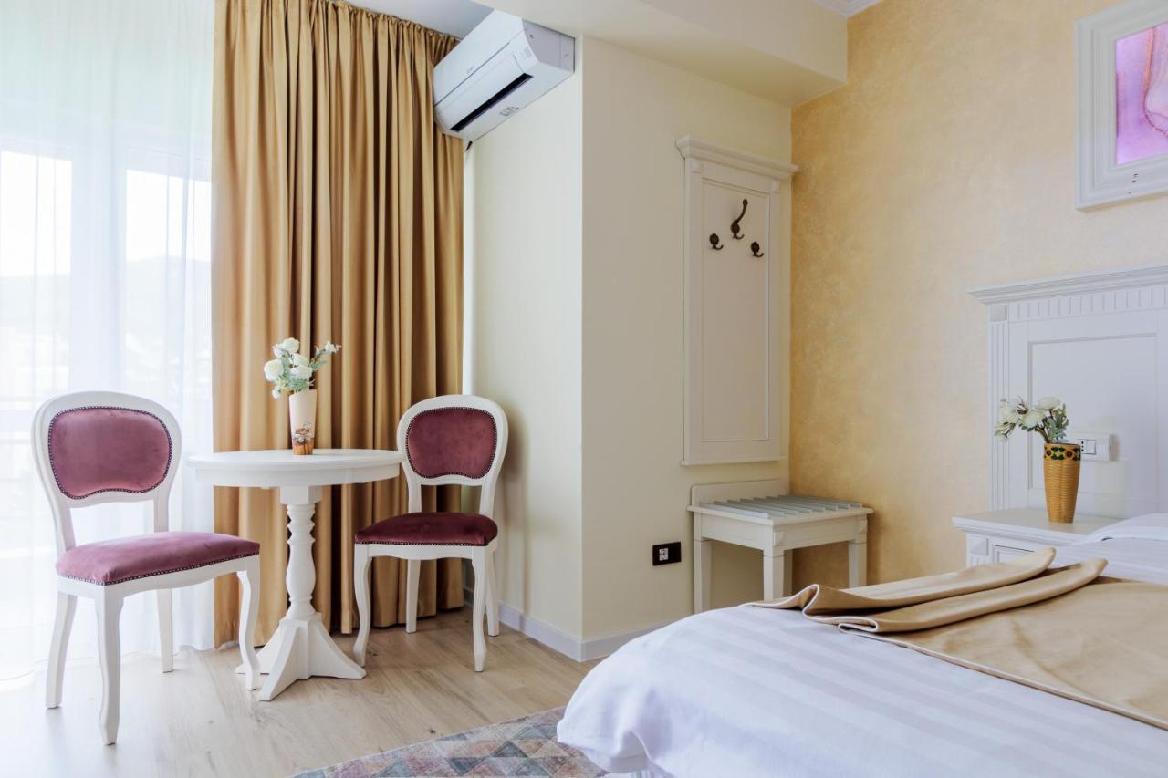 Hotel Central - Băile Olăneşti Dış mekan fotoğraf