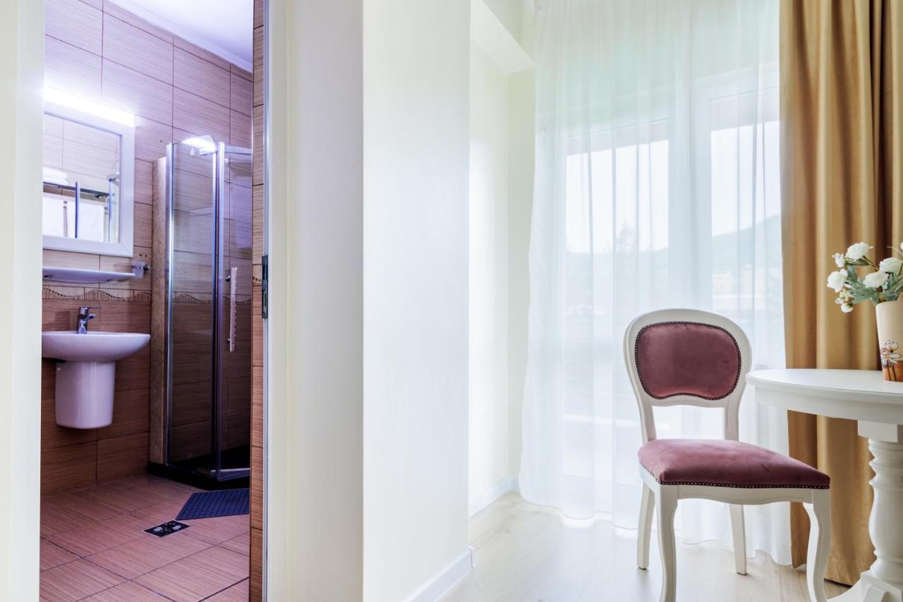 Hotel Central - Băile Olăneşti Dış mekan fotoğraf
