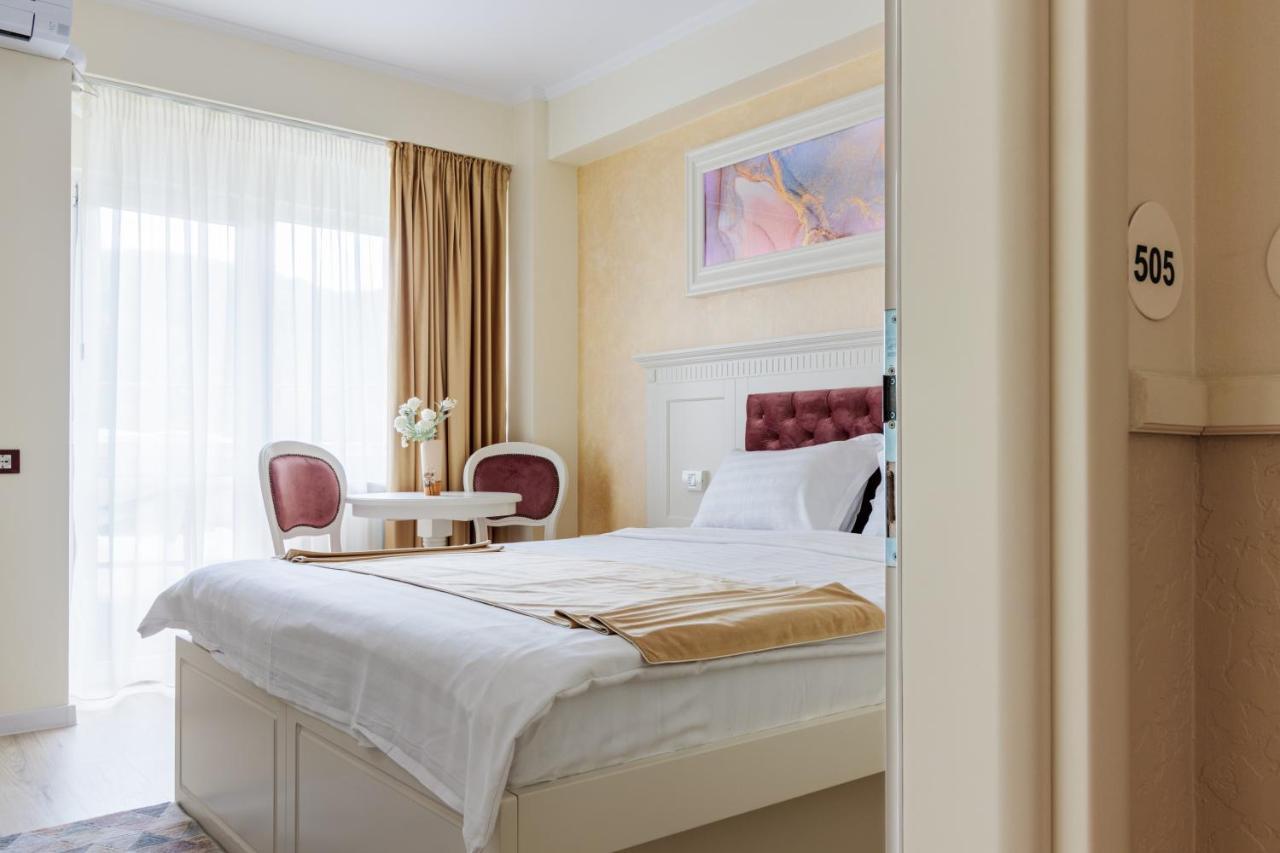 Hotel Central - Băile Olăneşti Dış mekan fotoğraf